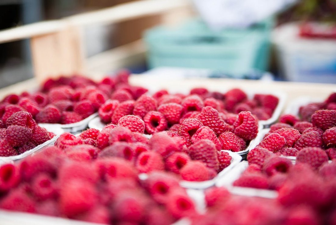 Have you tried our Raspberry Cardamom Gourmet Preserve? #raspberries #organic #grownherefarms ow.ly/sl1w30cYu9Y