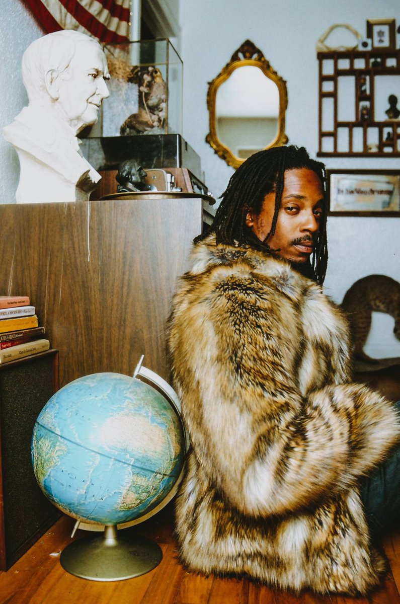 TOMORROW 6/30! <a href="/blackjoelewis/">Black Joe Lewis</a> &amp; The Honeybears live at <a href="/DiamondBallroom/">Diamond Ballroom</a> #OKC w/ <a href="/The_Trading_Co/">The Trading Co.</a> &amp; <a href="/stonetideok/">Stone Tide</a>
Tix: bit.ly/BJL_OKC