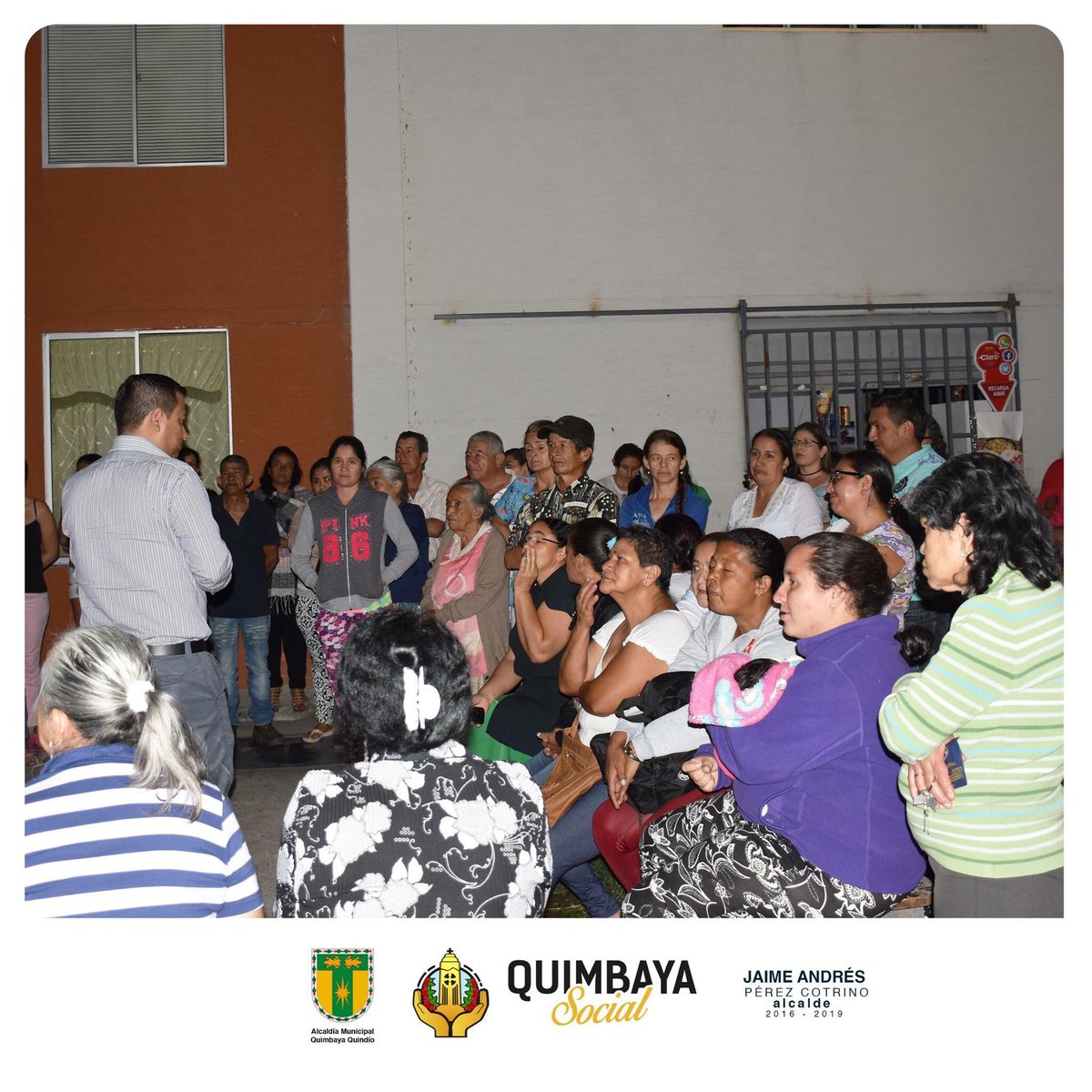 AlcQuimbaya's tweet photo. Estuvimos con los habitantes del conjunto residencial Tanambí con Asocomunal, para apoyarlos en la elección del consejo administrativo https://t.co/82mzjArKCz