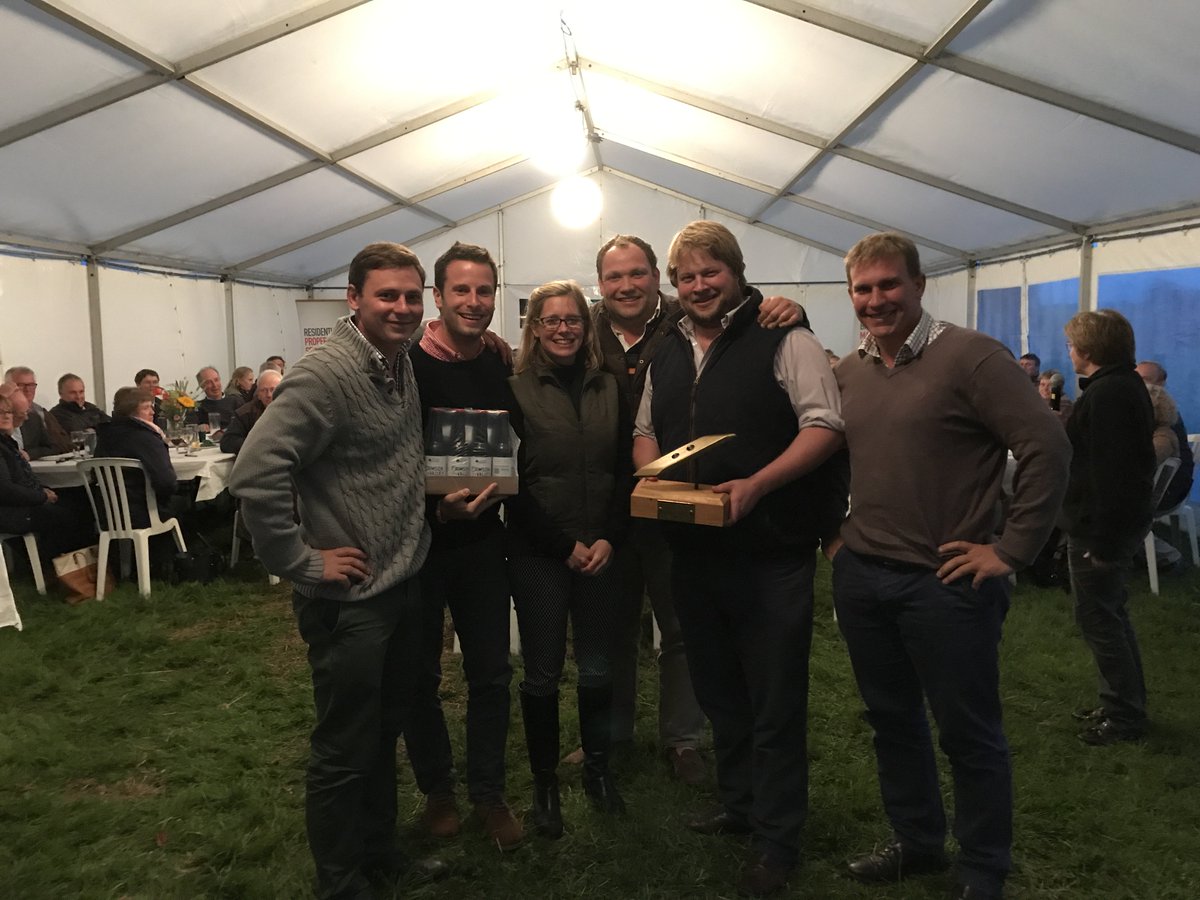 Huge thanks to @PandBMachinery <a href="/unclehenrysLinc/">Uncle Henry's</a> and all quizzers who attended, over £2000 raised for <a href="/LNAACT/">Lincs & Notts Air Ambulance</a> #LRSN #winners
