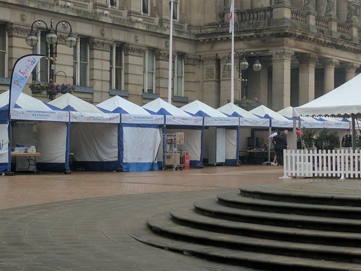 urbanchurchst's tweet photo. #CBDFest is taking shape ready for tomorrow - come see us busting out some awesome single origin coffee and homemade cake!! #comeonsunshine https://t.co/GIM4SuLliJ