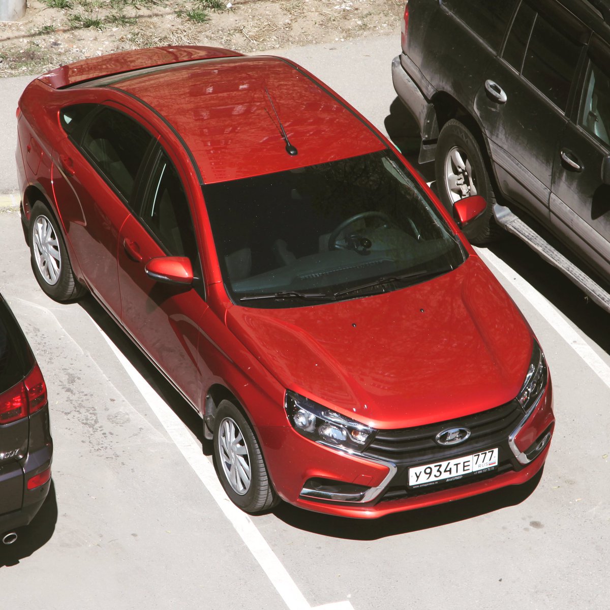 AlexKowel's tweet image. My car turns a year! Maybe it&apos;s time to learn modeling and make it in Blend4Web?
#lada #vesta #blend4web #3dweb #b3d  #webgl