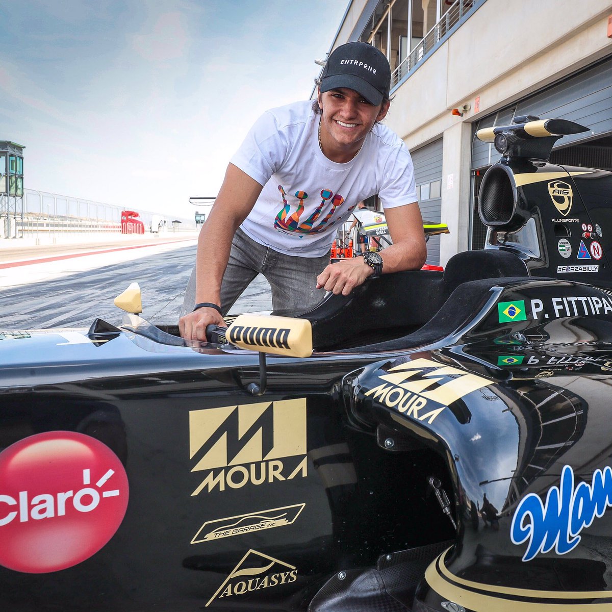PiFitti's tweet photo. ๐ฌ๐งAlready missing bae... ๐ง๐ทJรก estou com saudades dessa mรกquina. #WorldSeries #V8 #baeislife #Lotus #Racing #Entrprnr #entrepreneurlifestyle https://t.co/6wkTihRCwz