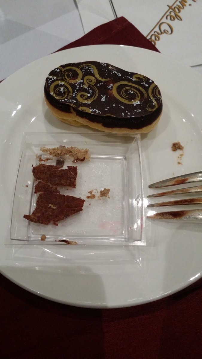 agilyx's tweet photo. #dessert trays at #refocus17 are #polystyrene and could be #recycled using our technology @PLASTICS_US https://t.co/jrZFRblqK3