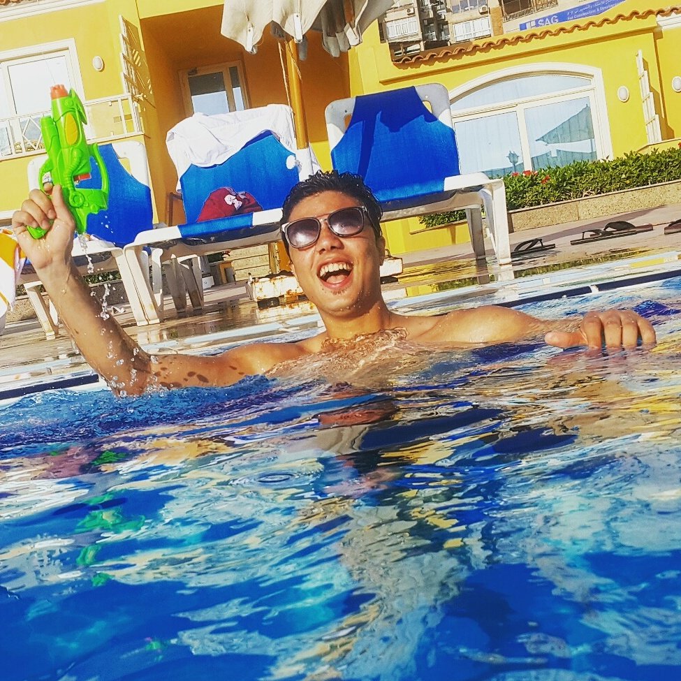 AhmedAlaa969's tweet photo. #Exploringegypt✨ SUMMER 17- JUST STARTED 🌙🌞👅 https://t.co/n6rbkcFuy1