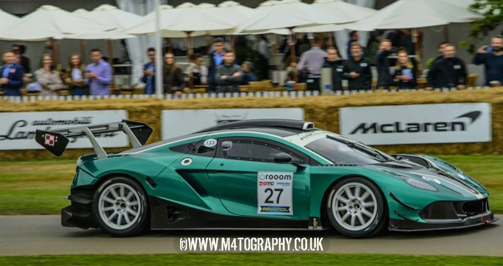 M45T1N's tweet photo. And the 2nd fastest car of the day was #AnthonyReid in the #Arrinera #Hussarya #GT3 belting out a 54.06 in today's practice @Goodwood #FOS … https://t.co/q5MPSUuoKP