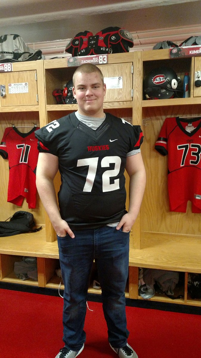 Exciting to announce I have received an offer to play football <a href="/SCSUHuskiesFB/">Huskies Football</a> thanks to @SCSUOlineCoach