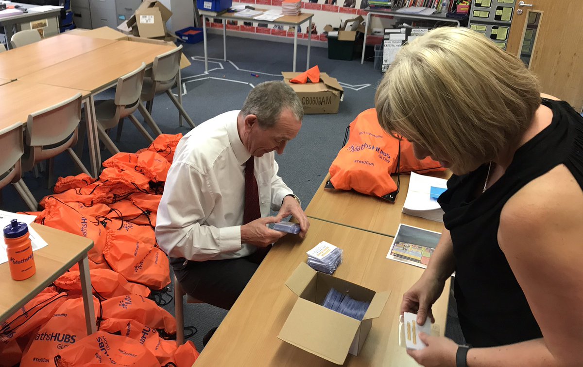 GLOWMaths's tweet photo. The @GLOWMaths elves are busy getting ready for #MathsFest17 #excited https://t.co/uD5GeZ0q9g