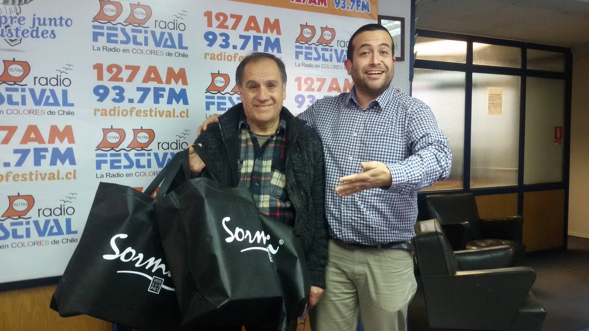 Y nuestro <a href="/jotabatlle/">El 8+1</a> llevó de compras a #AyJuan ¿Qué le habrá comprado?
Arranca el #SuperFestivalazo preparado por #LosCaposdePrensa