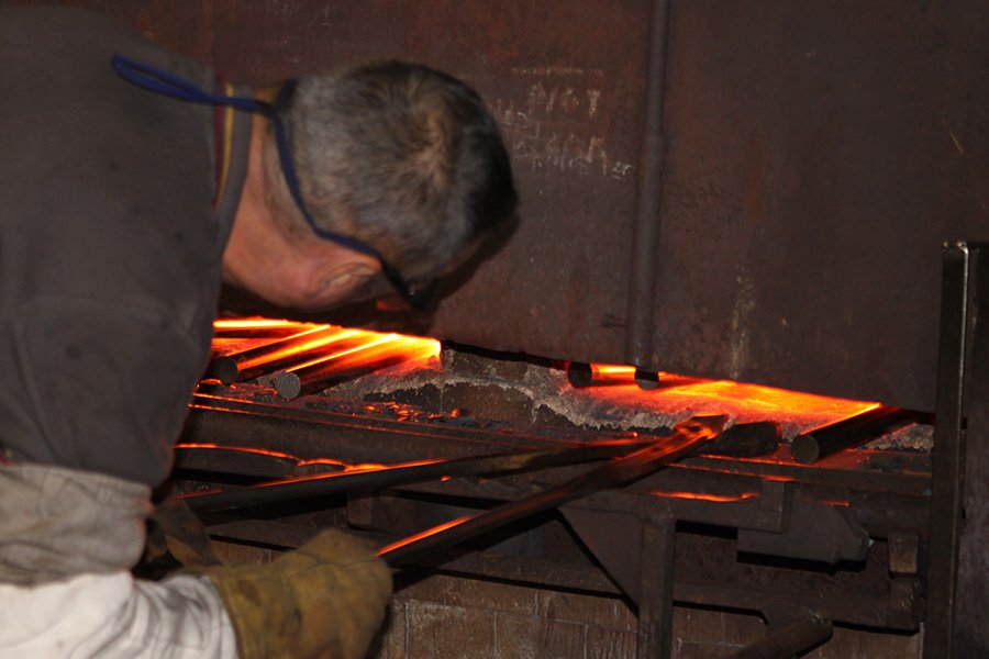 victoriaforging's tweet photo. The closed-die forging process - How we heat the metal... https://t.co/Tnh6En3FT2 #metalwork #forging https://t.co/dlFQAL8gMn