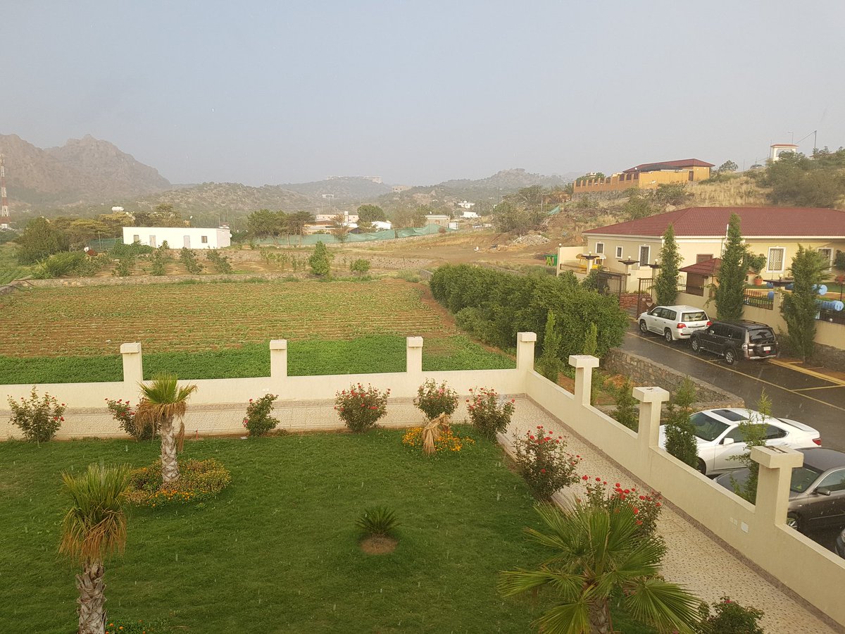 Al-Shifa Spring Resort No Twitter الشفاء تمطر بعد ظهر اليوم.  منتجع نبع الشفاء ، الطائف ، الشفاء ، الشفاء ، الطائف