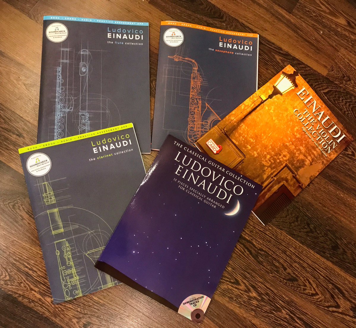 mzhreichenbach's tweet image. #Einaudi voor klarinet, saxofoon, dwarsfluit, gitaar, viool en natuurlijk ook voor de piano! Vanavond #koopavond van 19.00 uur tot 21.00 uur