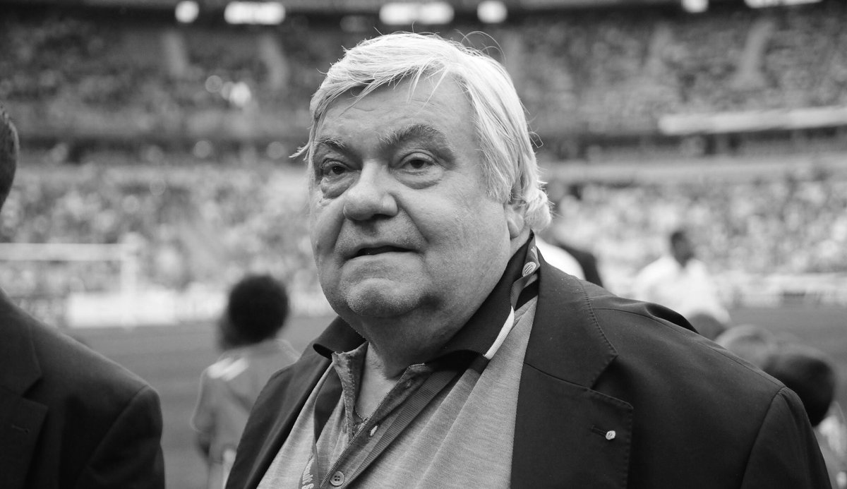 KMbappe's tweet image. Un président emblématique du football français. 
RIP à cet homme qui laissera à coup sûr une grande marque 😪🌹