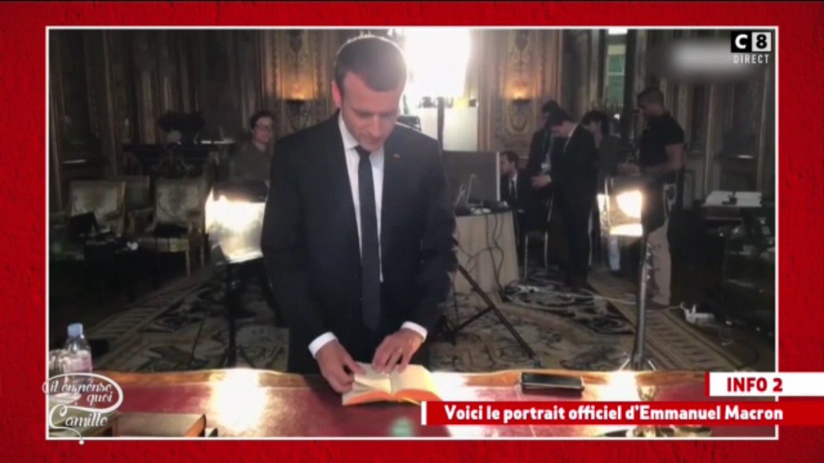 Le portrait d' <a href="/EmmanuelMacron/">Emmanuel Macron</a> ! #IlEnPenseQuoi