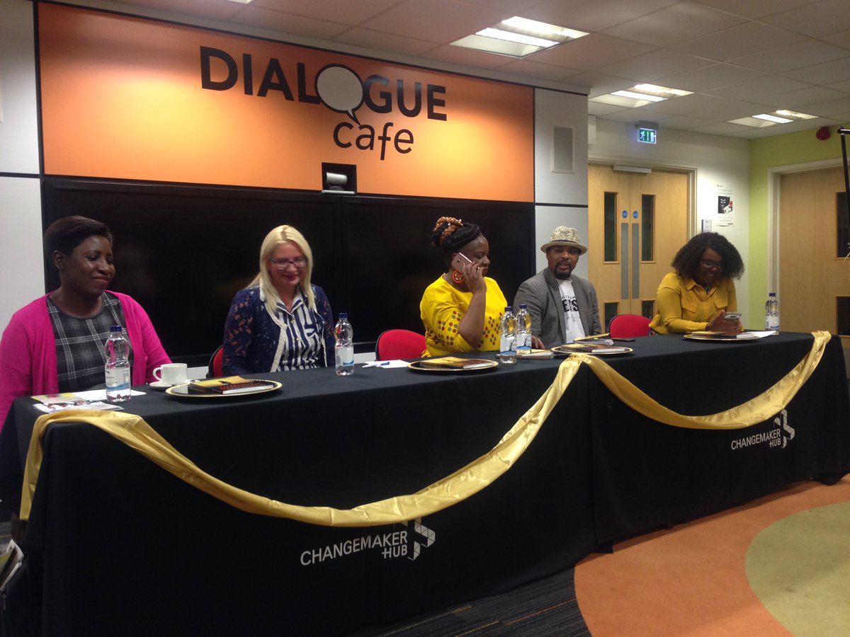 Attending #powerofthemind with <a href="/MamoyoMavis/">Mavis Mun</a> @Changemaker_Hub <a href="/queenielocks/">Victoria Boulton</a> #storytelling #students #uon <a href="/abi_wicks/">Abi Wicks</a>