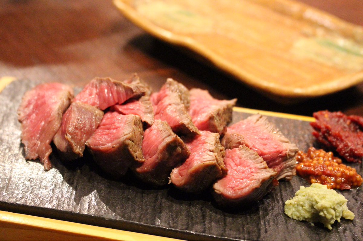 えーちー 東京 四谷三丁目 赤身とホルモン焼きのんき 脂身の多いお肉より赤身 が好きなので ついついやってきました 深夜営業だし 有難い 赤身はやはり美味しい 塊肉好きは 是非 焼肉 焼き肉 ホルモン 赤身肉 Protein 深夜営業 四谷三丁目