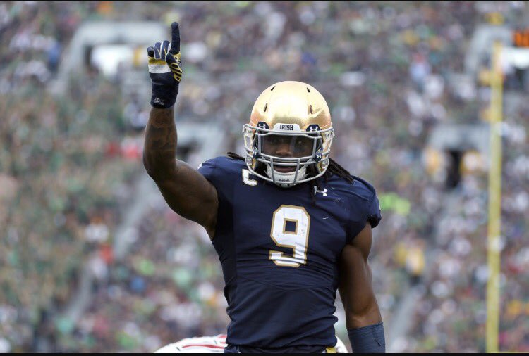 chez_mellusi's tweet photo. Extremely excited to have received my 13th offer from the University of Notre Dame!!!!! https://t.co/S7ONsBumiM