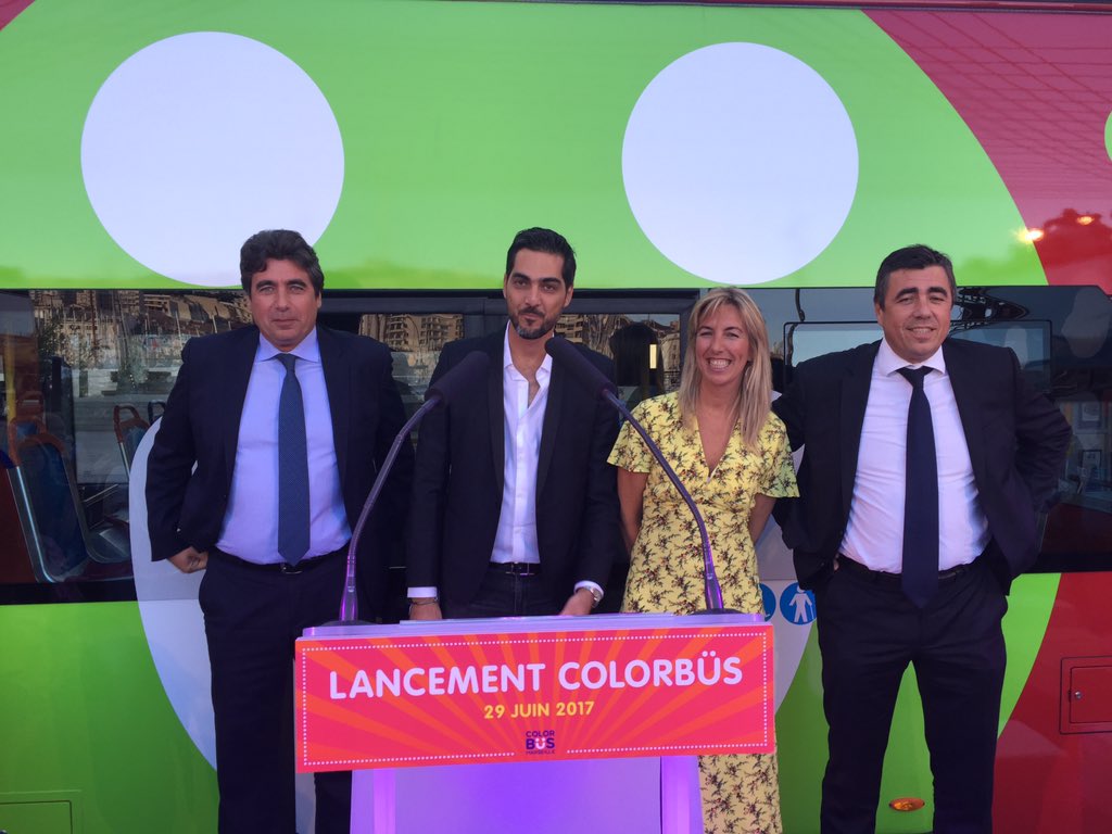 Gometmedia's tweet photo. [Direct] Lancement de #Colorbus à #Marseille avec la famille Swaton et Julien Guedj #Happy 😃 et de nombreuses personnalités https://t.co/XBFicNqJhm