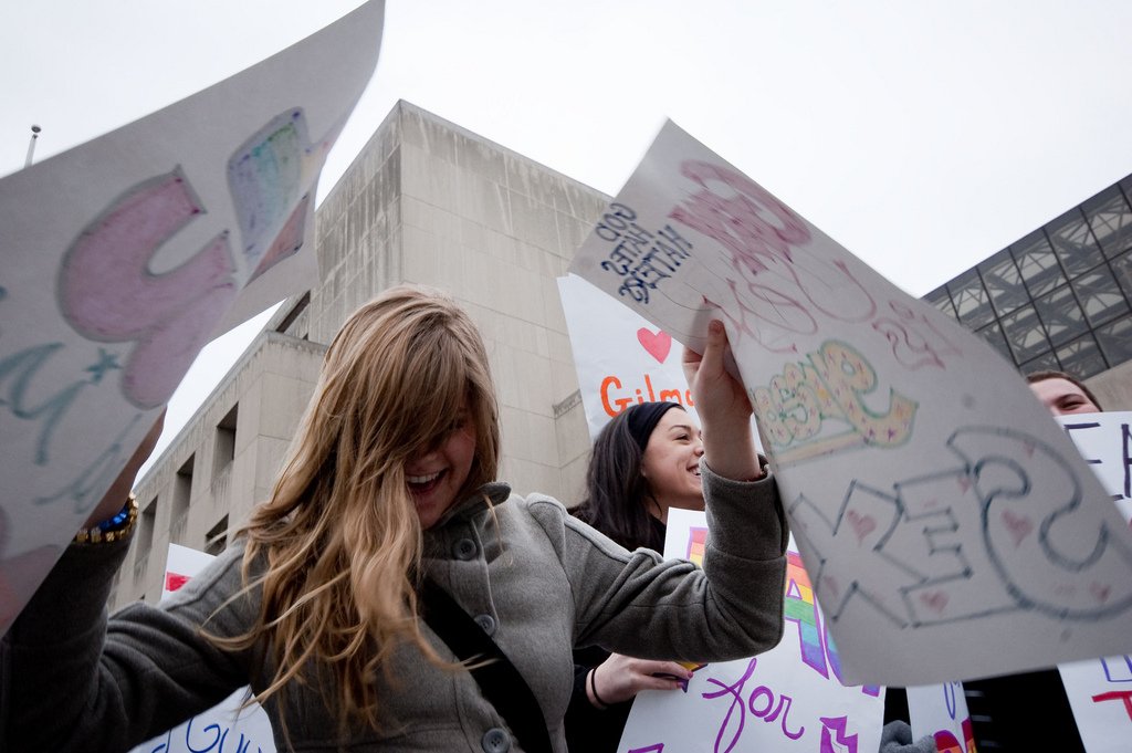 Past few decades have seen improvements in #LGBT rights but there is still much work to be done. Our latest feature:
manchestermag.com/features/a-lon…