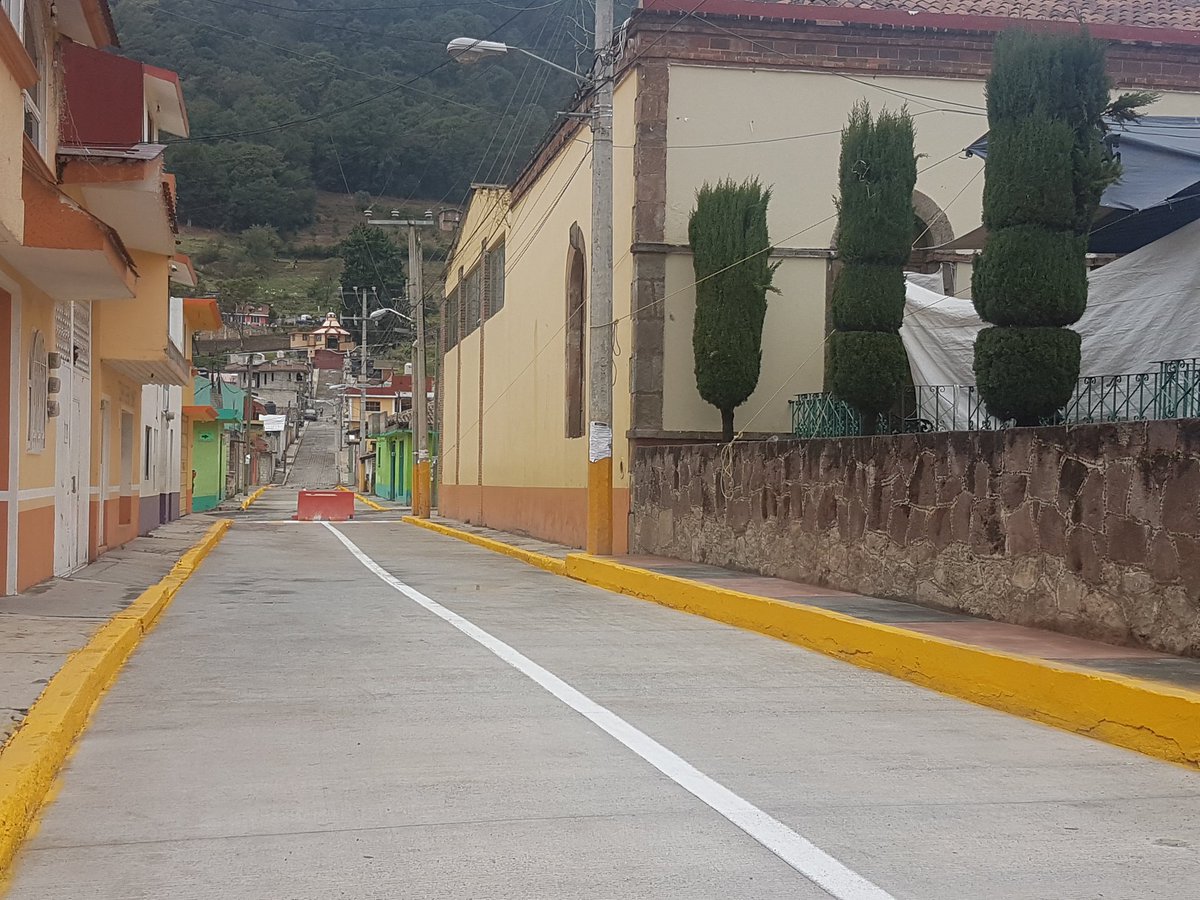 pacogardunog's tweet photo. Inauguré la pavimentación con concreto hidráulico en calle La Piedad en San Francisco Tepexoxuca, en una extensión de 700 metros cuadrados. https://t.co/mkskCk2eeS