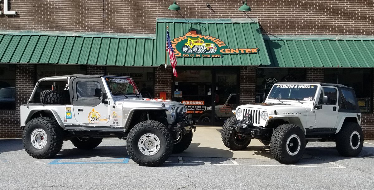 clemson4wheel's tweet photo. Ready for weekend fun #jeeplife #silverjeep #whitejeep #wranglertj #wranglerlj https://t.co/vksrZPGUKh