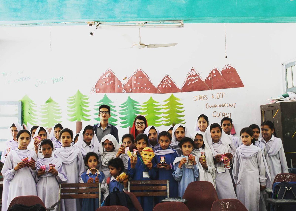 hsaeed92's tweet photo. @yespkalumni from #Abbottabad joined hands and distributed gifts among the undeserved children as part of the Eid Celebration Project. https://t.co/1rZCTDX6aE