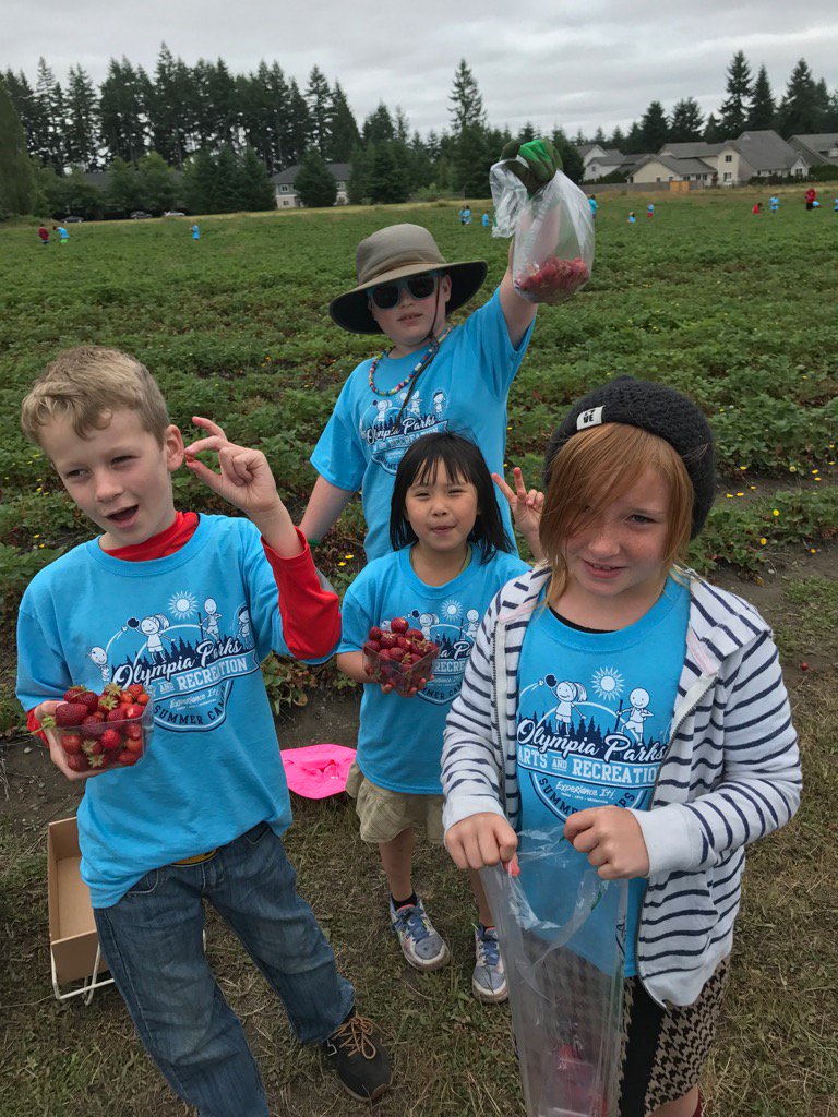 OlyPARD's tweet photo. Camp Olywahoo have a berry good start to summer! Thank you Spooners Berry Farm! https://t.co/Ih8kxtPuJA