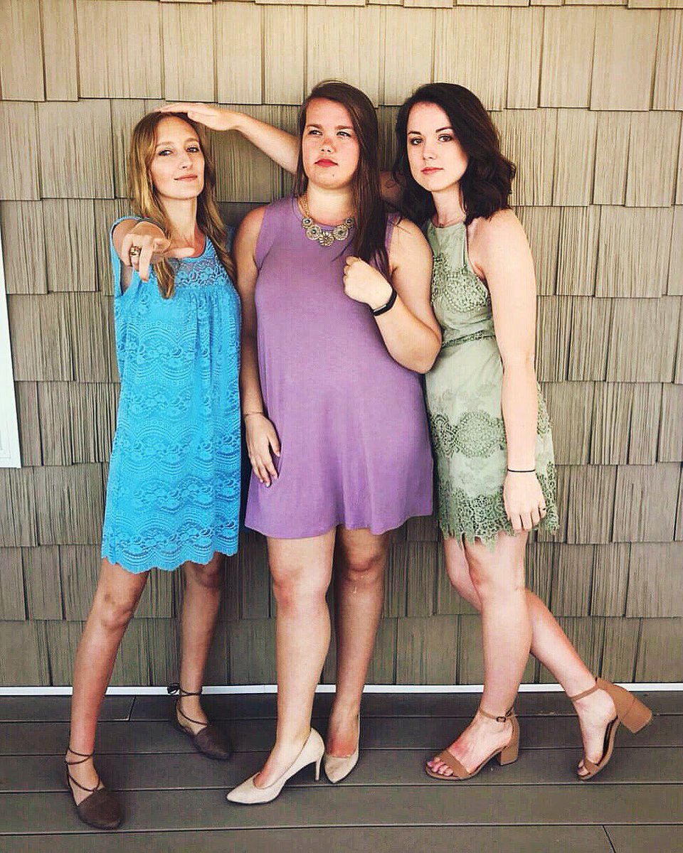 SAORecruitment's tweet photo. We want YOU to check out the sisters of Sigma Alpha Omega before Recruitment starts! Follow us for all things SAO &amp; sisterhood 💚💙💜 #ncsu21 https://t.co/iGPlI4612i