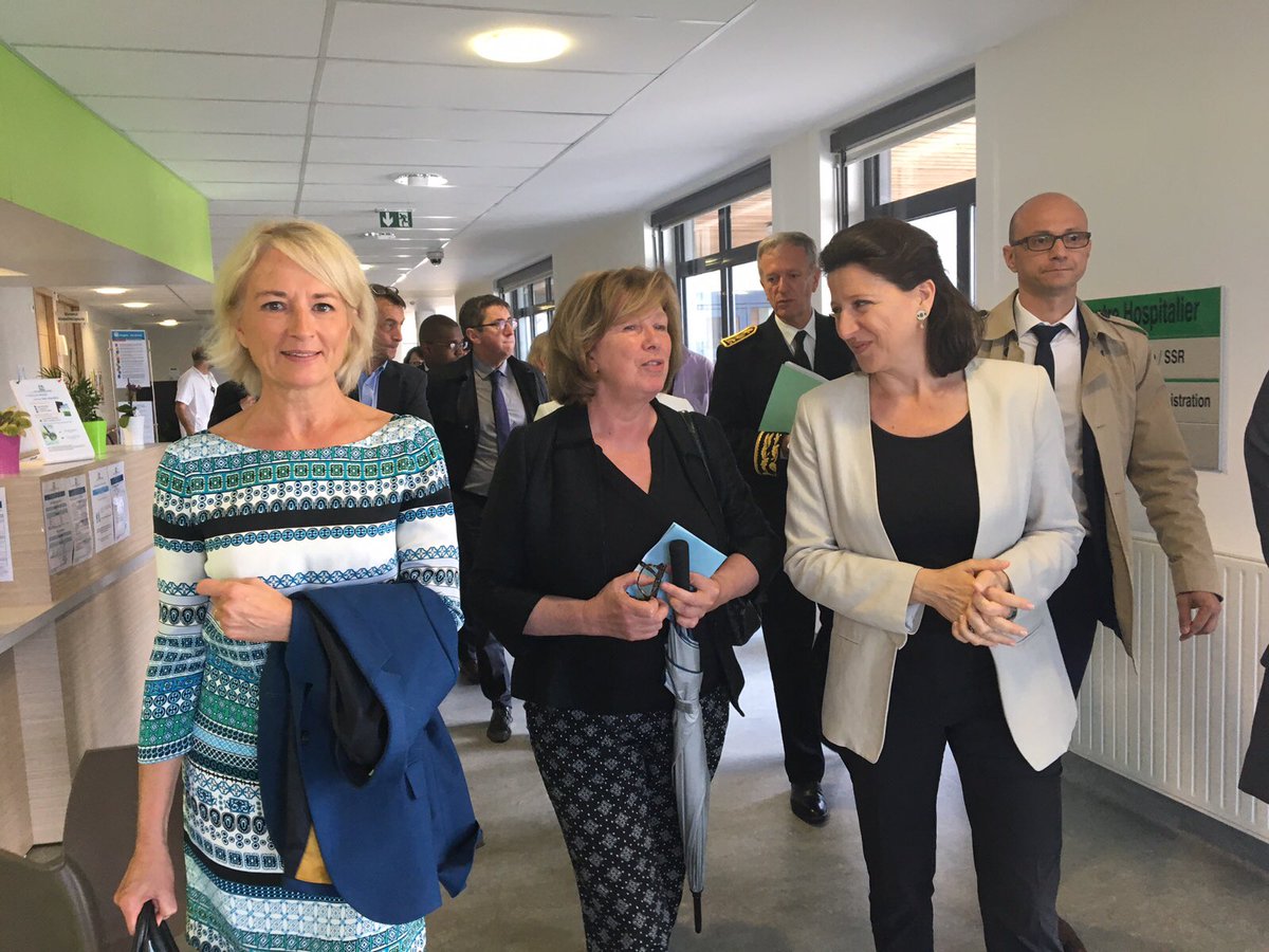Avec <a href="/E_Doineau/">Elisabeth Doineau</a> pour visite <a href="/agnesbuzyn/">Agnès Buzyn</a> ministre santé en Mayenne. Lutter contre déserts médicaux! Un défi pour État et élus