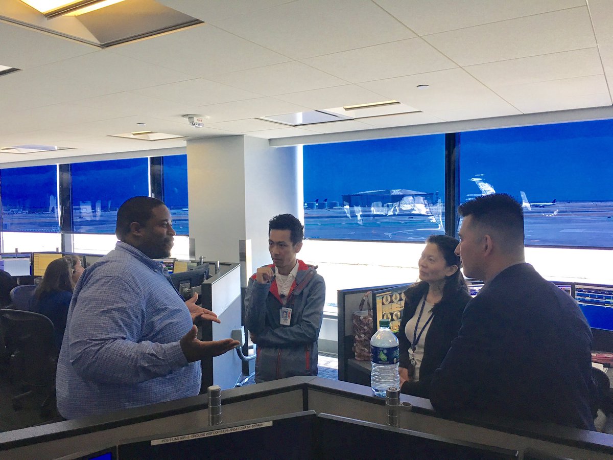 deepeshbagwe's tweet photo. Cross Departmental Tour to SFO Station Ops Control by Flight Attendants #UAIFSbaseSFO #WeAreUnited #BeingUnited https://t.co/eBzY1Pkr7p