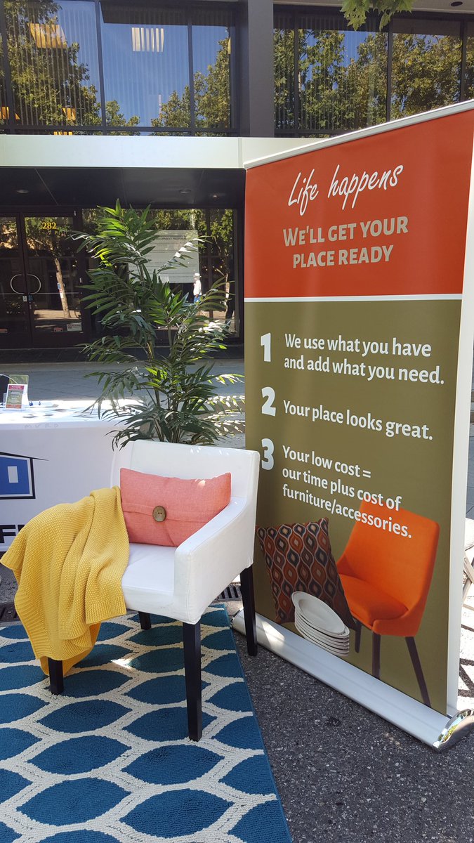 ShellyOstman's tweet photo. We are live at #thursdaynightlive!  Find us at 282 Castro! #siliconvalley #homehappynow https://t.co/a0UvstP3wu