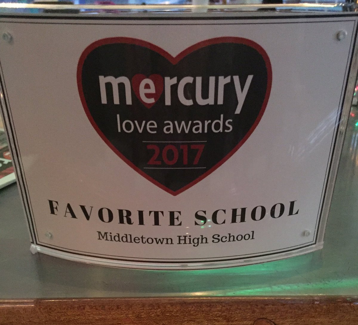 dadstories's tweet photo. Hey @Middletown411, did you know you were #FavoriteSchool at the #LoveAwards!
@newportmercury
@rkraeger
@sarahmk218 https://t.co/ormvrehQit