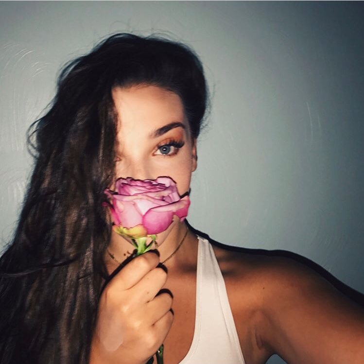 RegalReplica's tweet image. #NewProfilePic #NewLayout