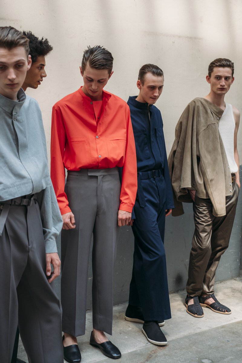 GQStyle's tweet image. High-waisted trousers are the advanced style move of the season gq.mn/2dcrdxB