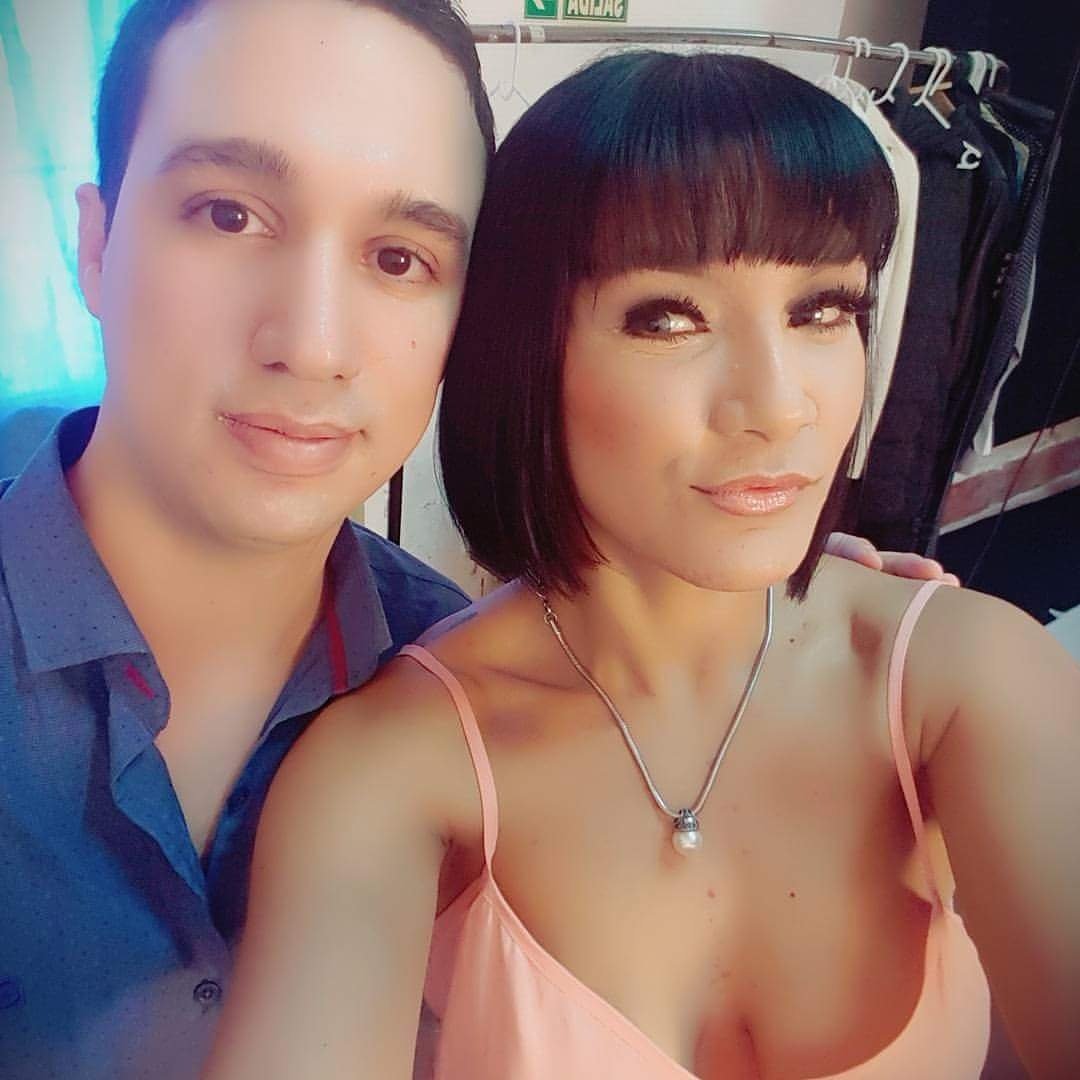 #Backstage muy pronto las fotos del #books Nuevo de @MichNotagay