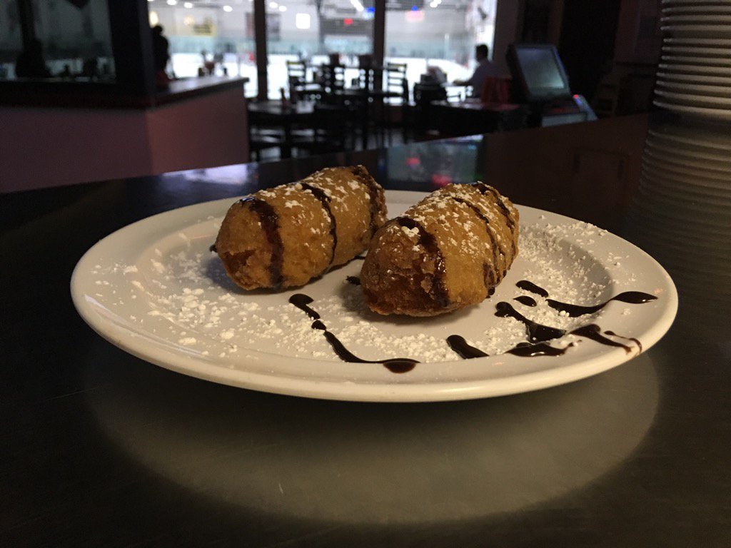 Brooksys1's tweet image. For a limited time fried Twinkies