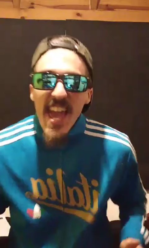 #MArki70ElKumb1er0  se transformó al ritmo de la música jajajaja <a href="/JuliBellese/">Julian Bellese</a>