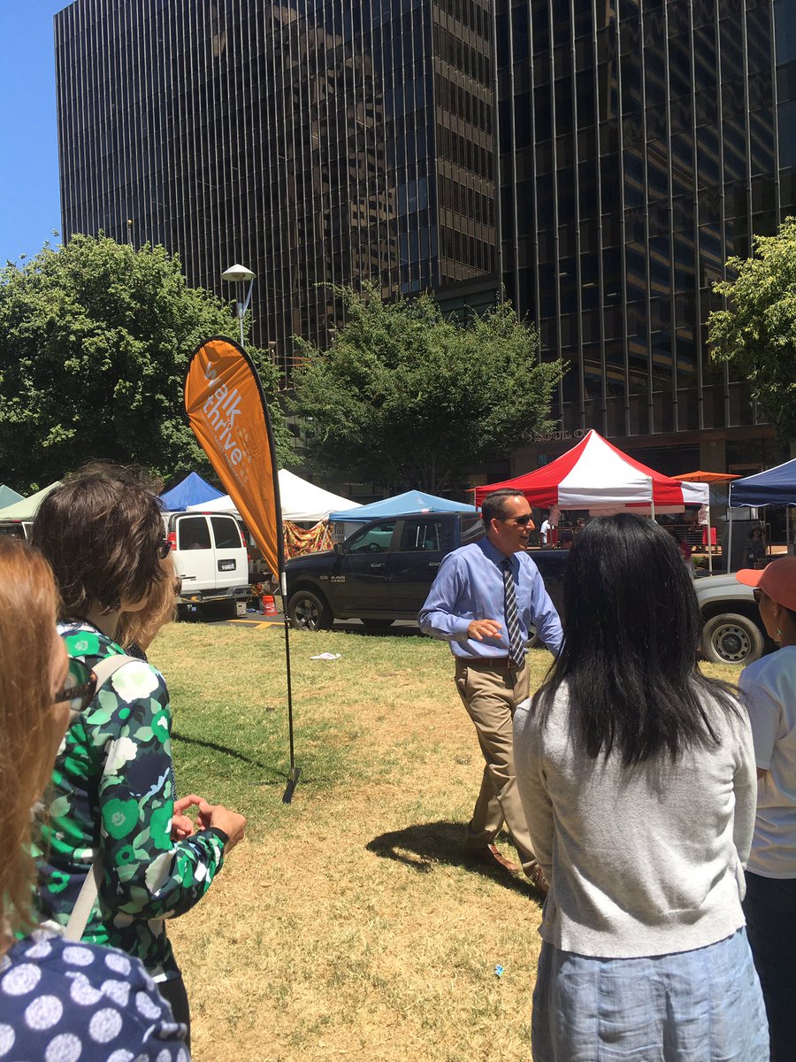 kpgreatersac's tweet photo. A great morning for #walktothrive. Join the #walk every Thursday starting at the Capitol Mall #farmersmarket. https://t.co/29Ycq5t2Tv https://t.co/cGVUJC7YKu