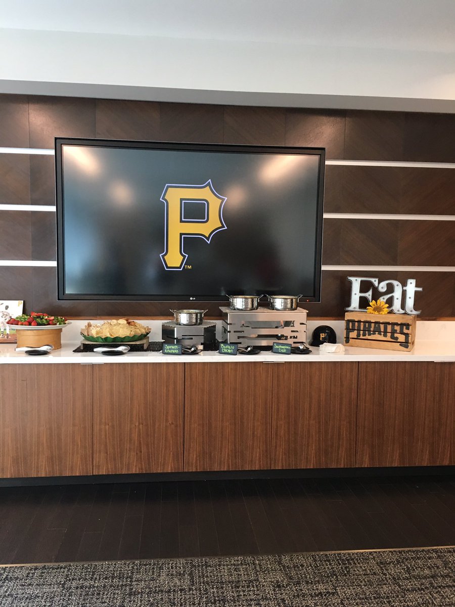 WISE_Pittsburgh's tweet photo. We are getting ready for a great event with the @Pirates ⚾️! https://t.co/8DeDMuOYBr