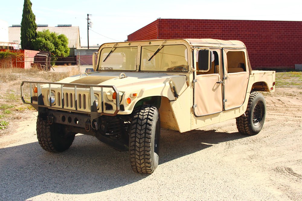 MajorSurplus's tweet image. 1987 AM GENERAL M998 HUMVEE HMMWV #Military #militaryVehicle #majorsurplus #vehicle #track