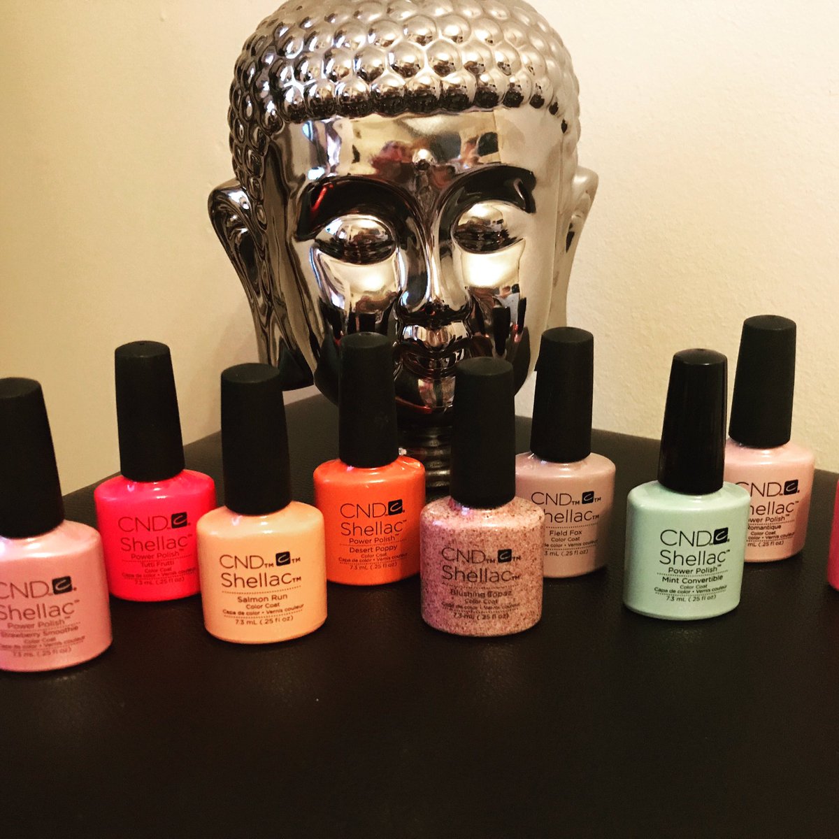 BeautyMilkHoney's tweet photo. New SummerCollection #cndshellac #strawberrysmoothie #tuttifruitti #romantique #blushingtopaz #mintconvertible #creekside #salmonrun #gotcha https://t.co/iraRqubxbC
