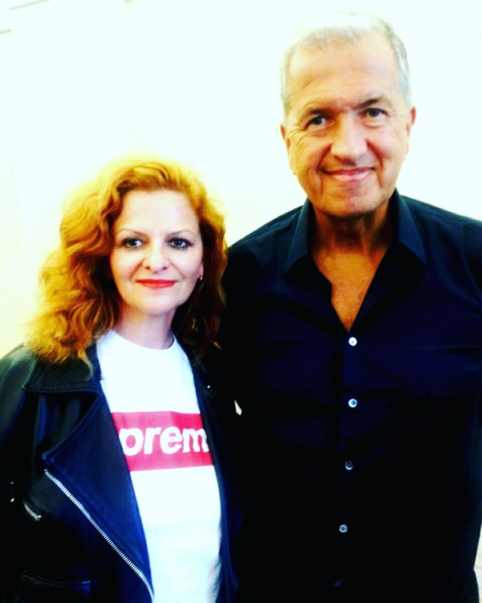 ButtonBeata's tweet photo. Lovely evening with Mario Testino 
#mariotestino 
#fashionphotography 
#voguebritish 
#vogueitaly #vogueparis 
#vogueamerica @mariotestino https://t.co/dudiDlRMmV