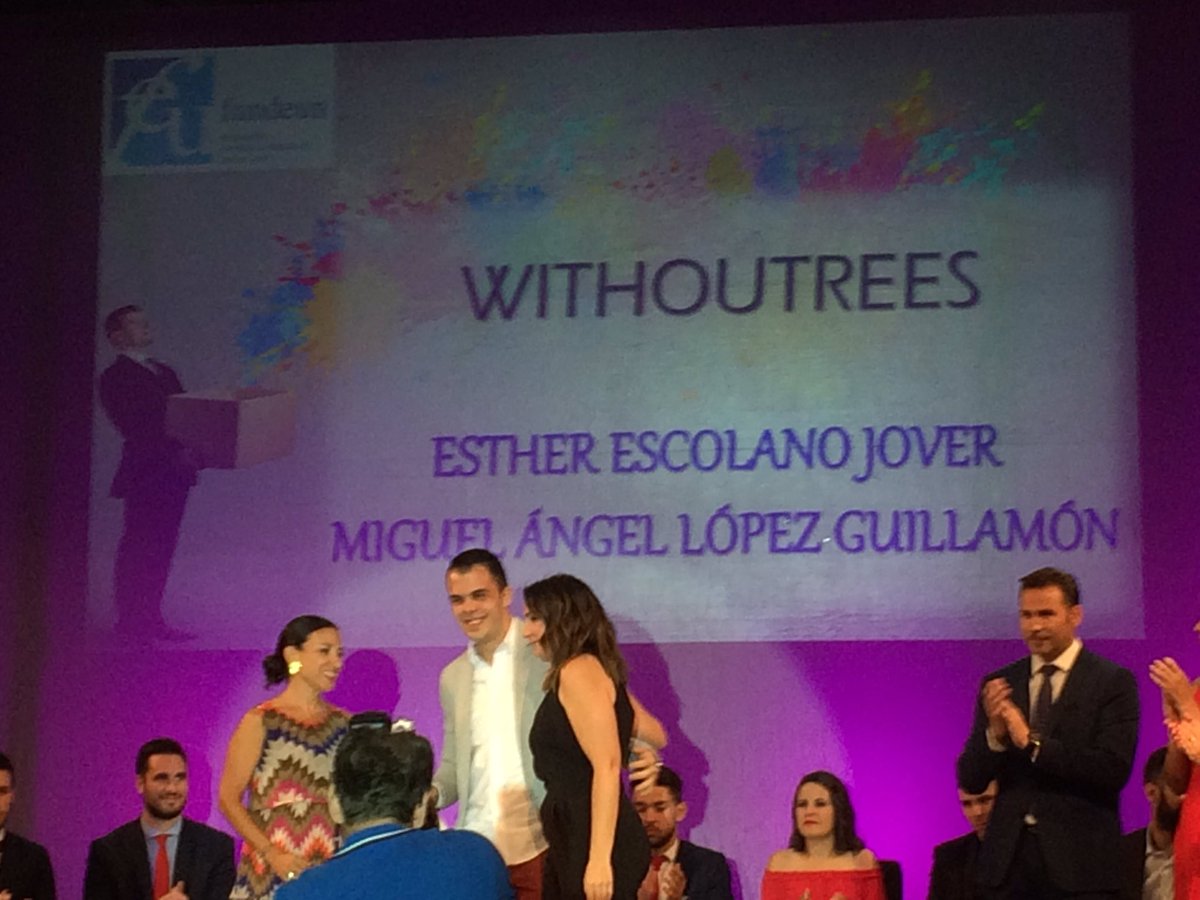 Ideactua's tweet photo. Premio Protección de la #creatividad #innovación por @padimateam a Withoutrees en #PremiosFundeun2017 @fundeun https://t.co/LA5QMbb27x