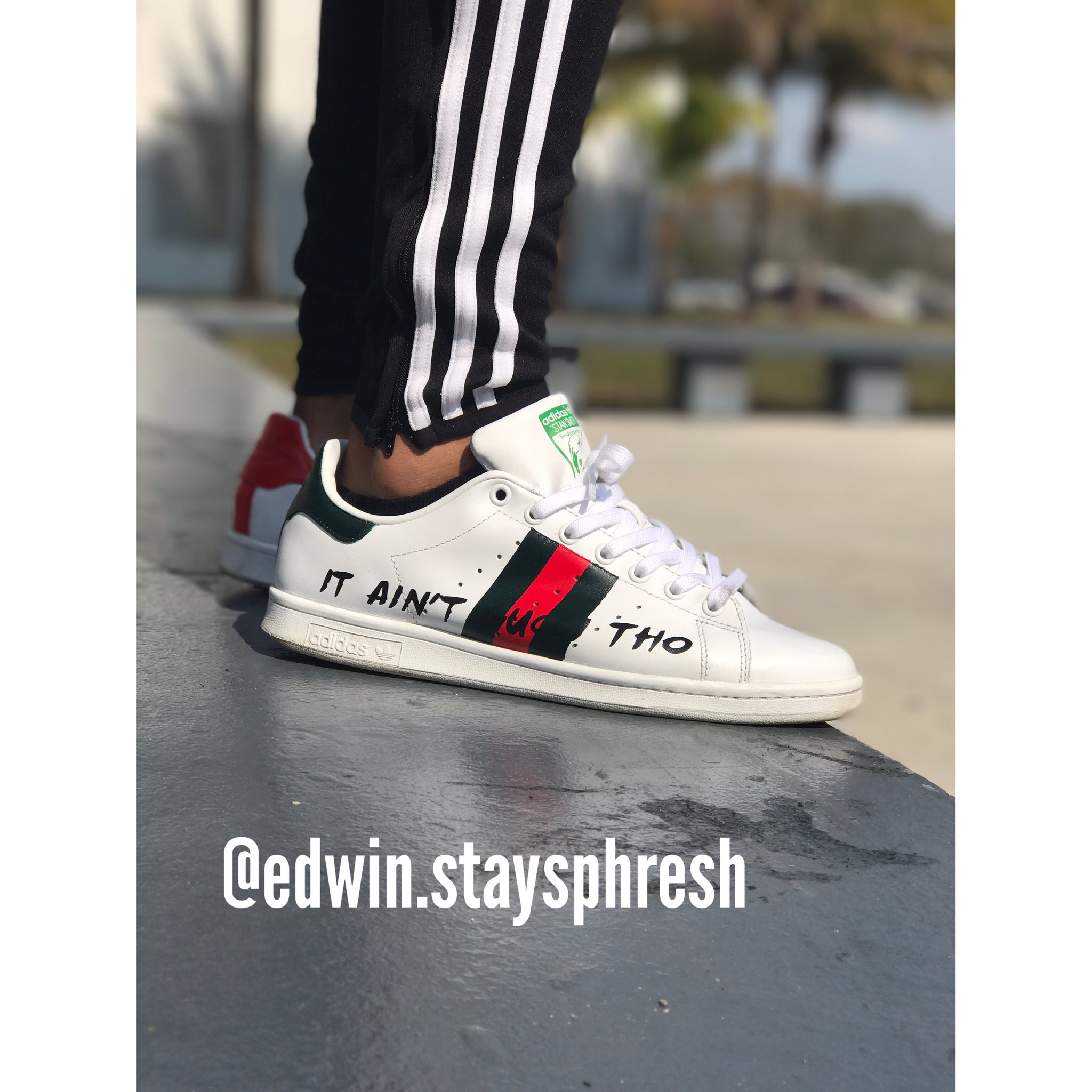 P H on Twitter: "#tbt 🎨👟 It Gucci Tho'🐍🌹🌲 Adidas Stan Smith x Gucci🌹 https://t.co/i6zgOZl3i5" Twitter