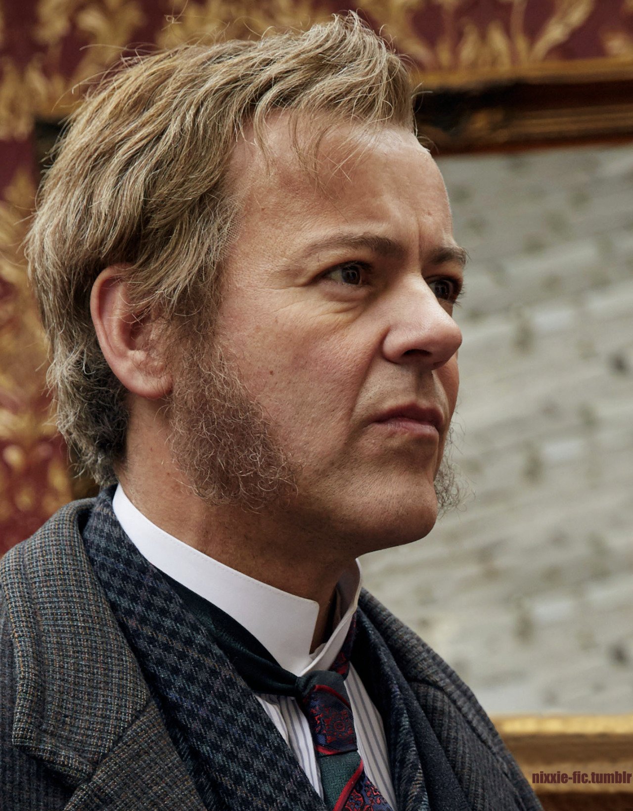 Happy 54th birthday to the great and super Rupert Graves! 