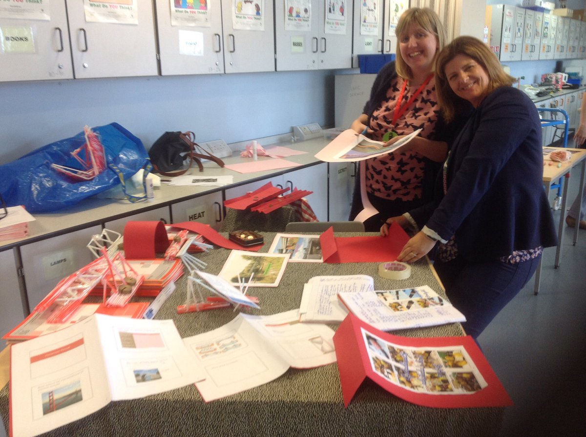 ITEcardiffmet's tweet photo. 6 schools showcased their science and technology activities and the methods used to assess learning #TAPSCymru https://t.co/8YcZB7zEAU