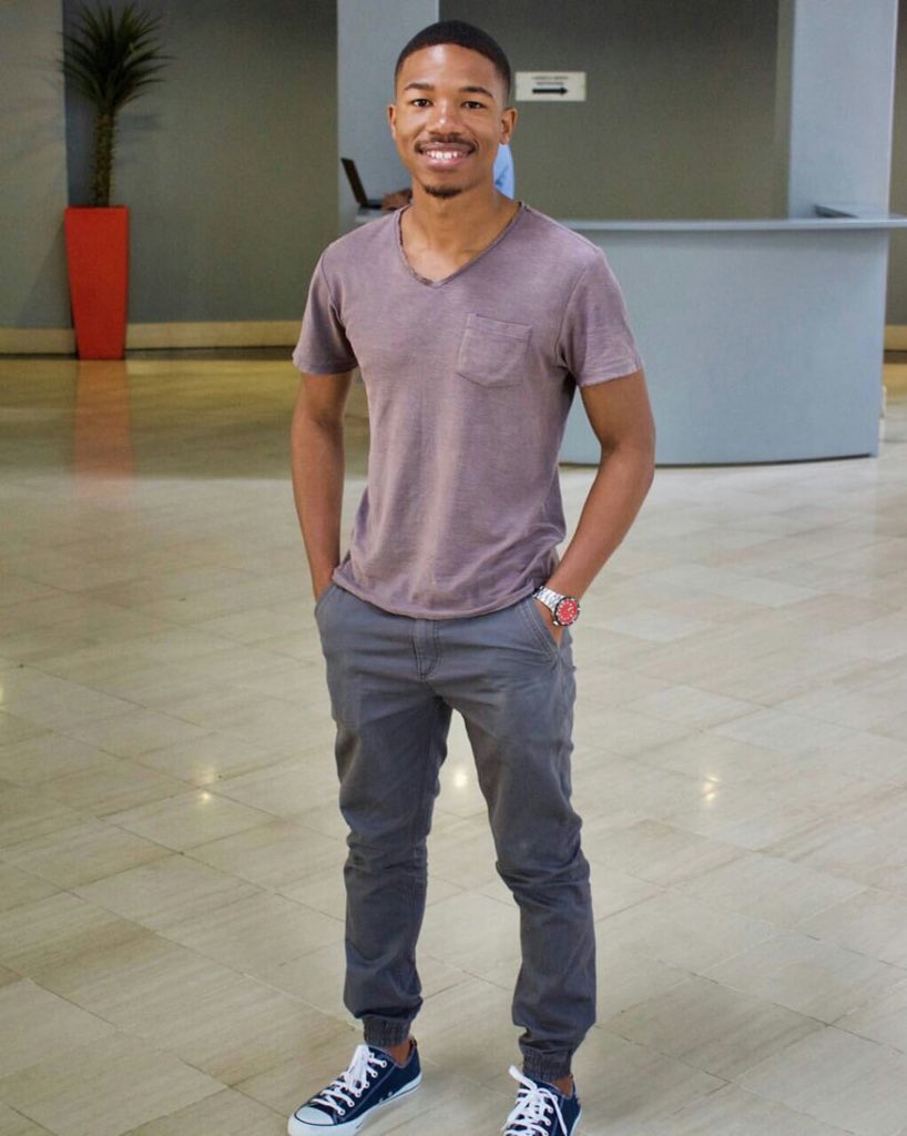 CreativeHub3's tweet image. @GodfreyTafi still on our fav blog! Have you seen his feature for #fashionmemen #mensfashion stylesquadzim.com