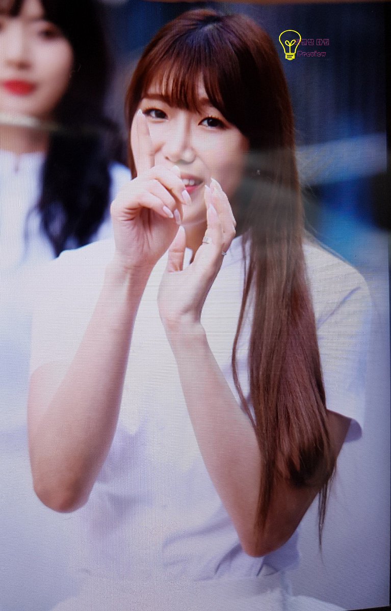 speciallydawon tweet picture