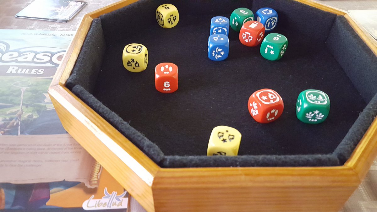 Punch_Cardboard's tweet photo. Don't know if this @jasondingr dice tray is cursed or not, but it's perfect for those heavy Seasons dice. #probablycursed @HeavyCardboard https://t.co/JRpRq0HFGW