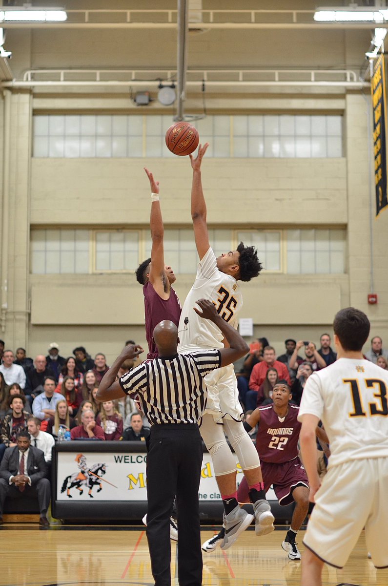 VJBPhotography's tweet photo. @Cam_Wilson35 @MJSNetwork15 @McQHoops ROC #VitlVizhewelsByVeJay #WatchTheBirdy #FiveEightFive
#GiveUsAShot
#WatchTheBirdy🐦 https://t.co/zPYMJmKrQz